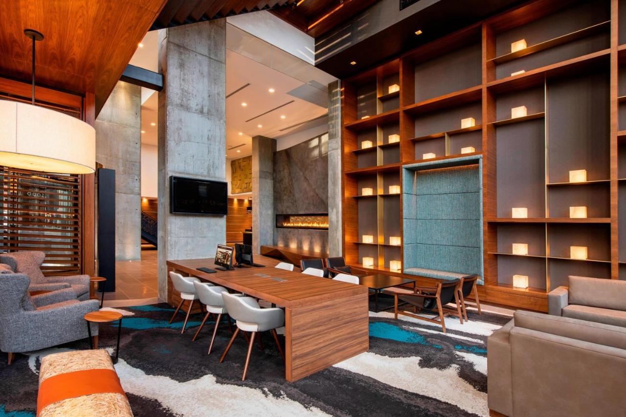 Residence Inn By Marriott Calgary Downtown/Beltline District Екстер'єр фото