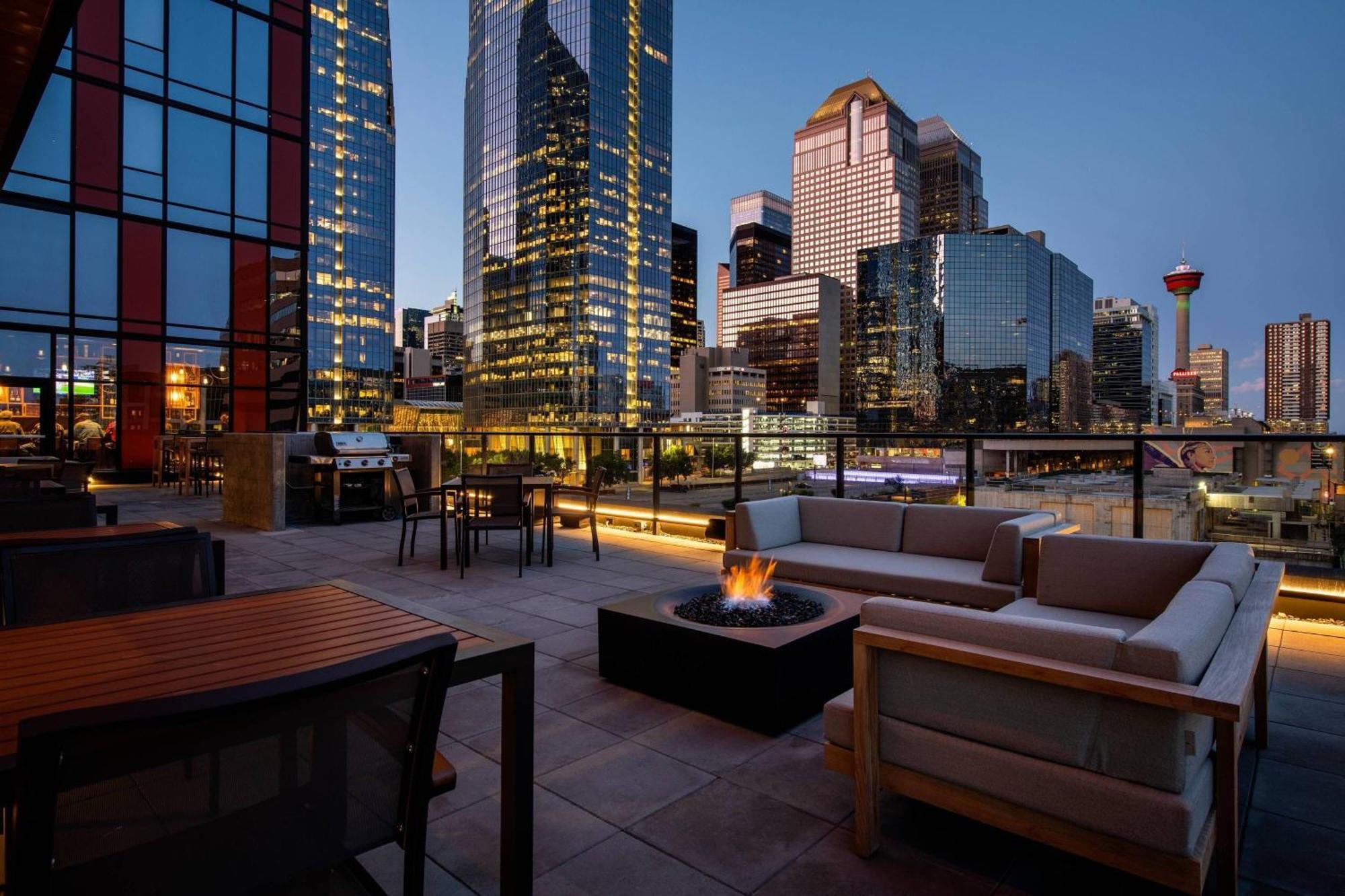 Residence Inn By Marriott Calgary Downtown/Beltline District Екстер'єр фото