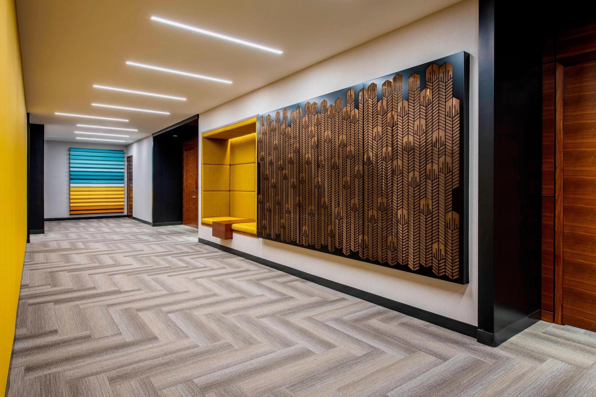 Residence Inn By Marriott Calgary Downtown/Beltline District Екстер'єр фото
